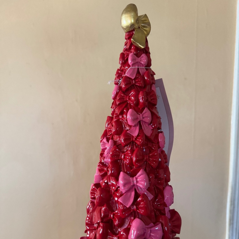 Cupcake & Cashmere Red and Pink Bow Christmas Tree